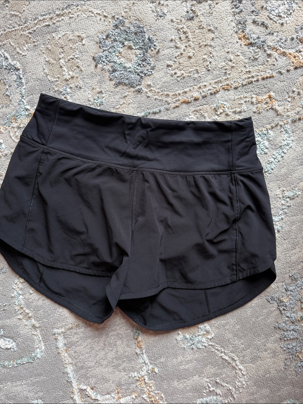 Lululemon speed up HR 4” short